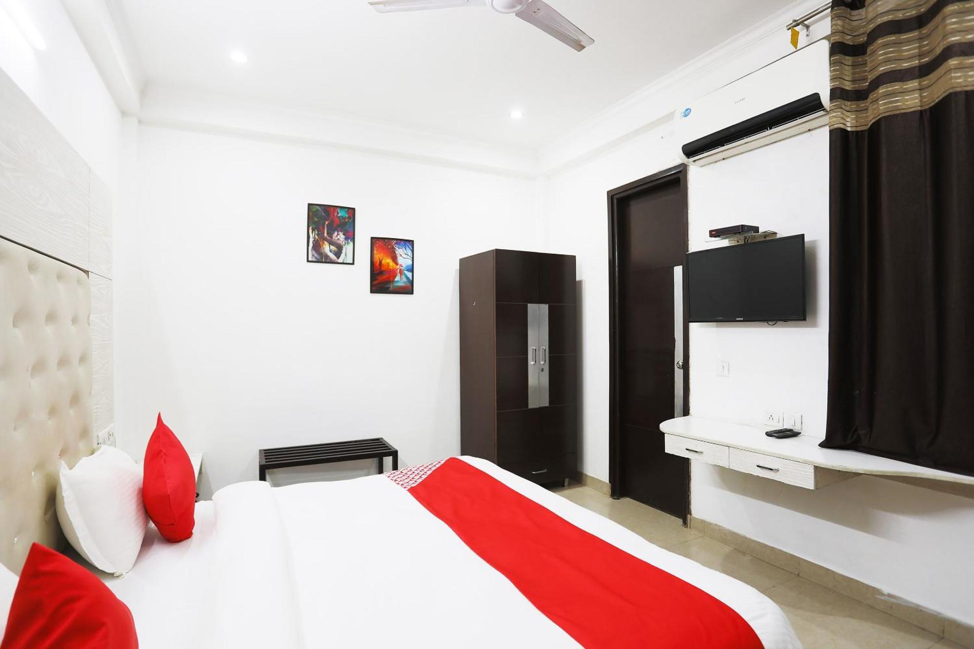 Super Collection O Tipsyy Inn 014 Gurgaon Bagian luar foto