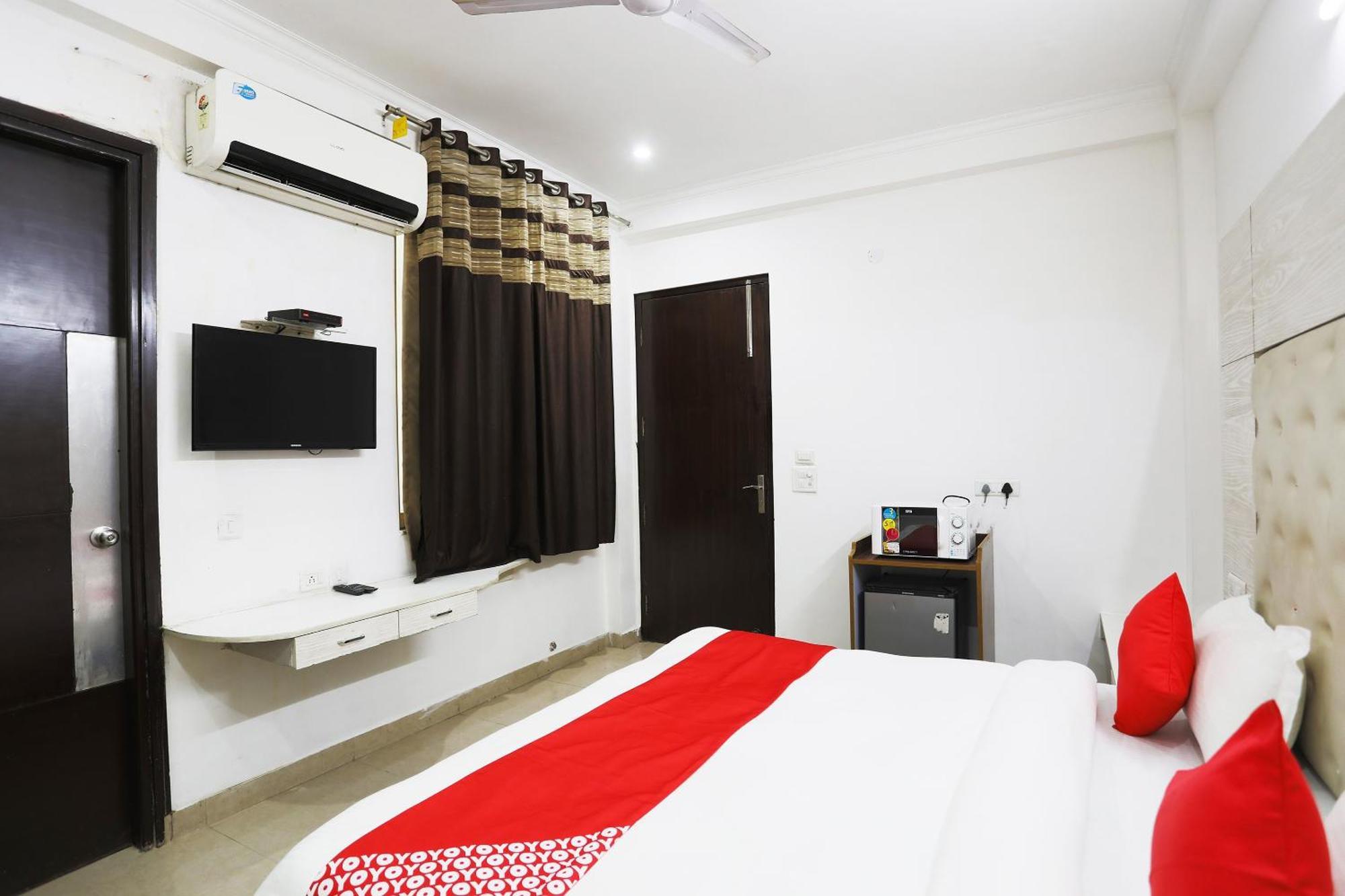 Super Collection O Tipsyy Inn 014 Gurgaon Bagian luar foto